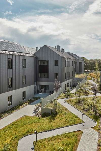 Demensplejehjem beklædt og beskyttet med stål. Glemmer du?, DemensCentrum Aarhus – Skovvang, Skovvangsvej 97-99, 8200 Aarhus